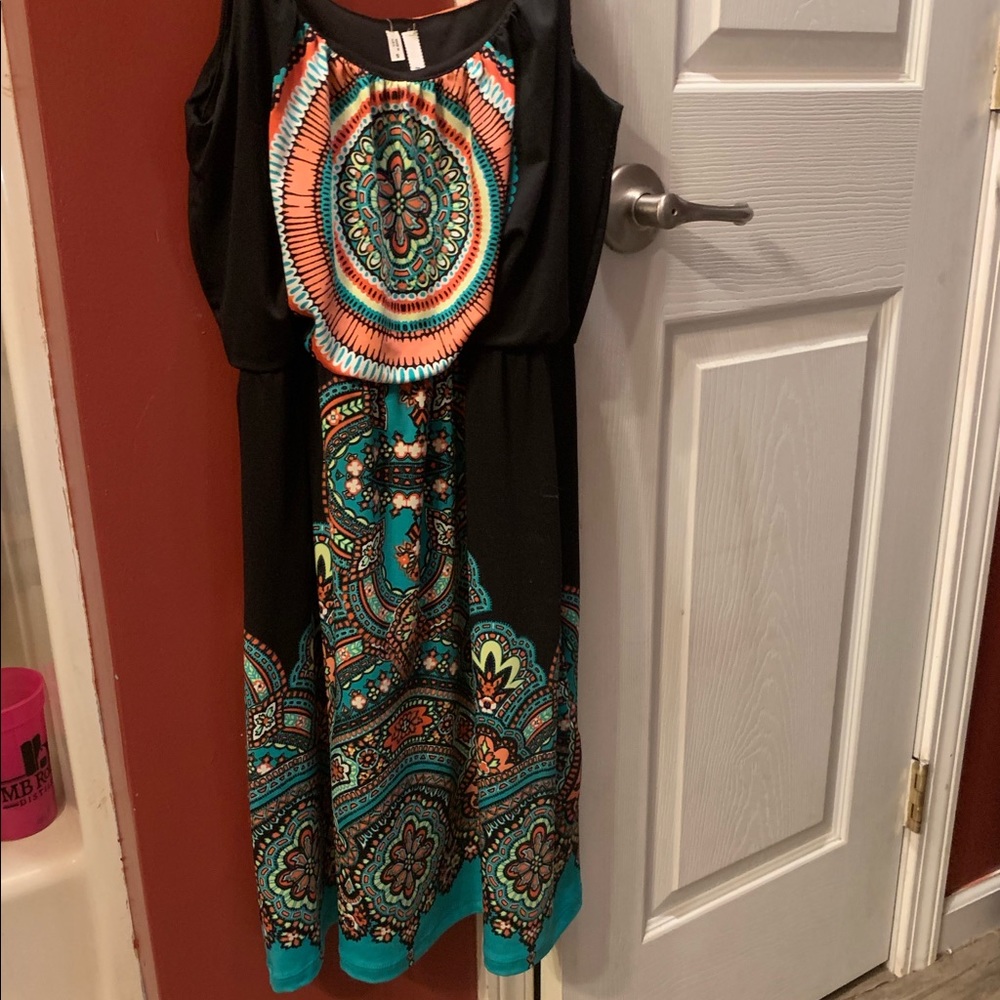 Dress - Picture 5 of 6